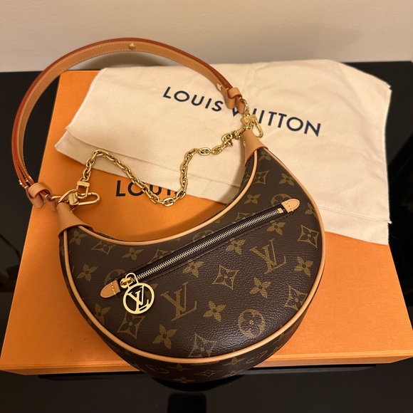 AUTHENTIC Louis Vuitton Loop Monogram Handbag - Picture 1 of 9